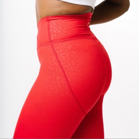 ZYIA Active Red Leopard Scrunchy What Light n Tight Hi-Rise Leggings Sz 12 - Picture 2 of 8